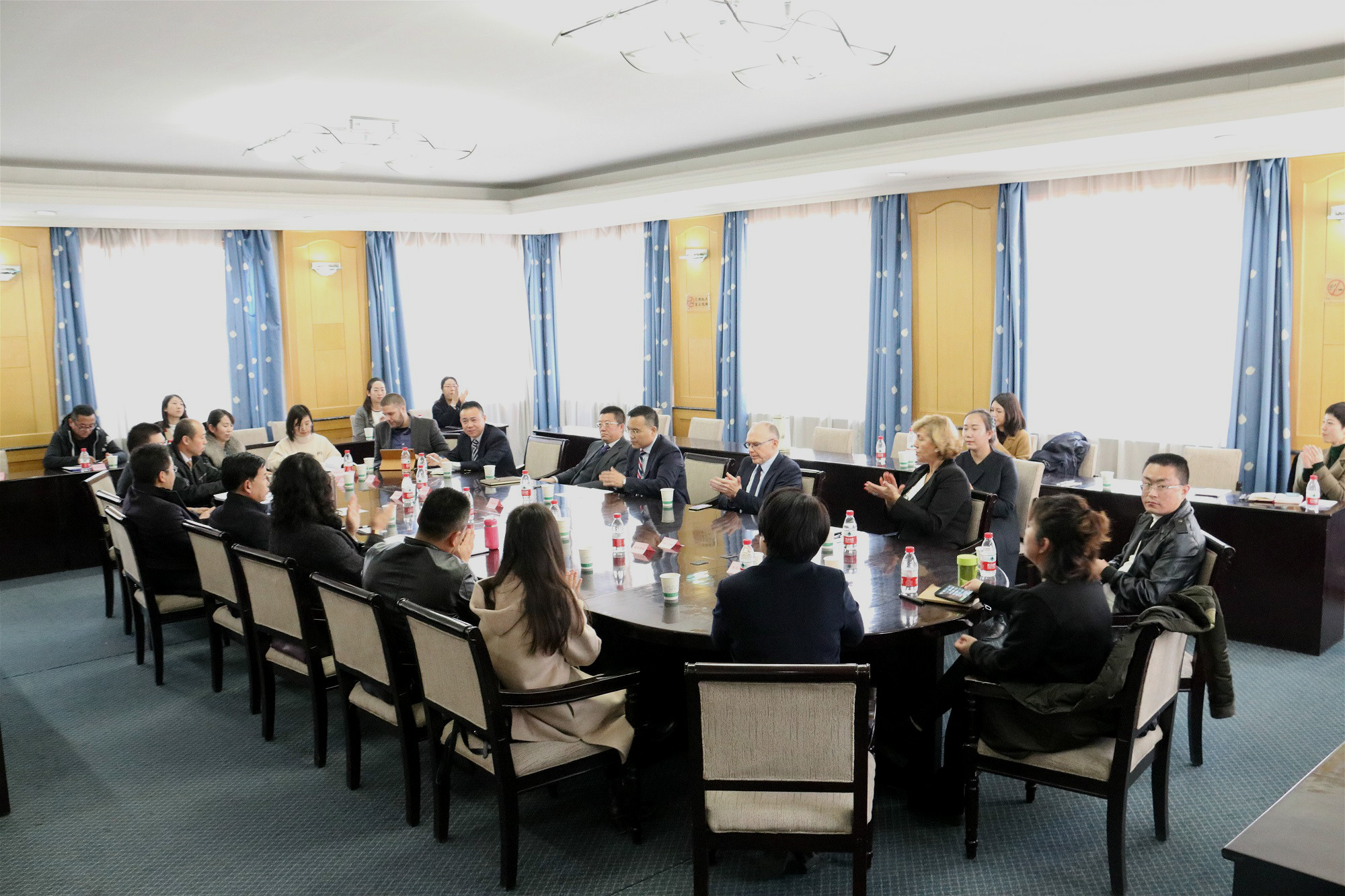 参会人员_1.jpg